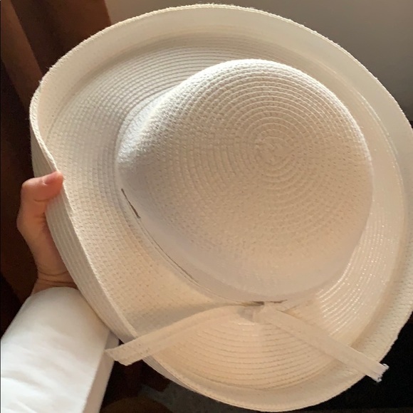 NWT Gigi Pip Mona white hat - Picture 4 of 5